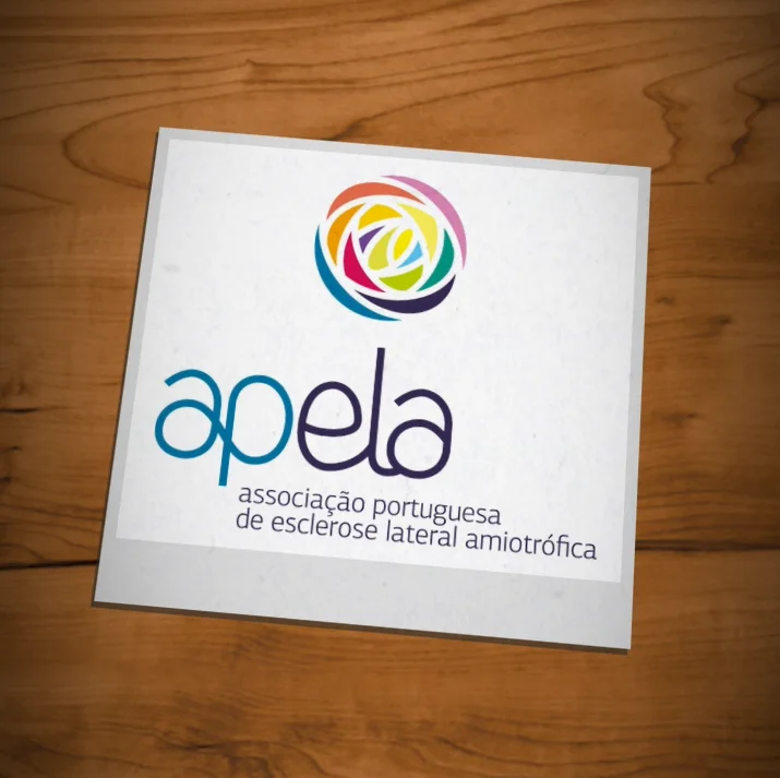 A APELA acompanha pessoas diagnosticadas com Esclerose Lateral Amiotrófica (ELA) e os seus cuidadores, quer sejam formais, quer sejam informais.